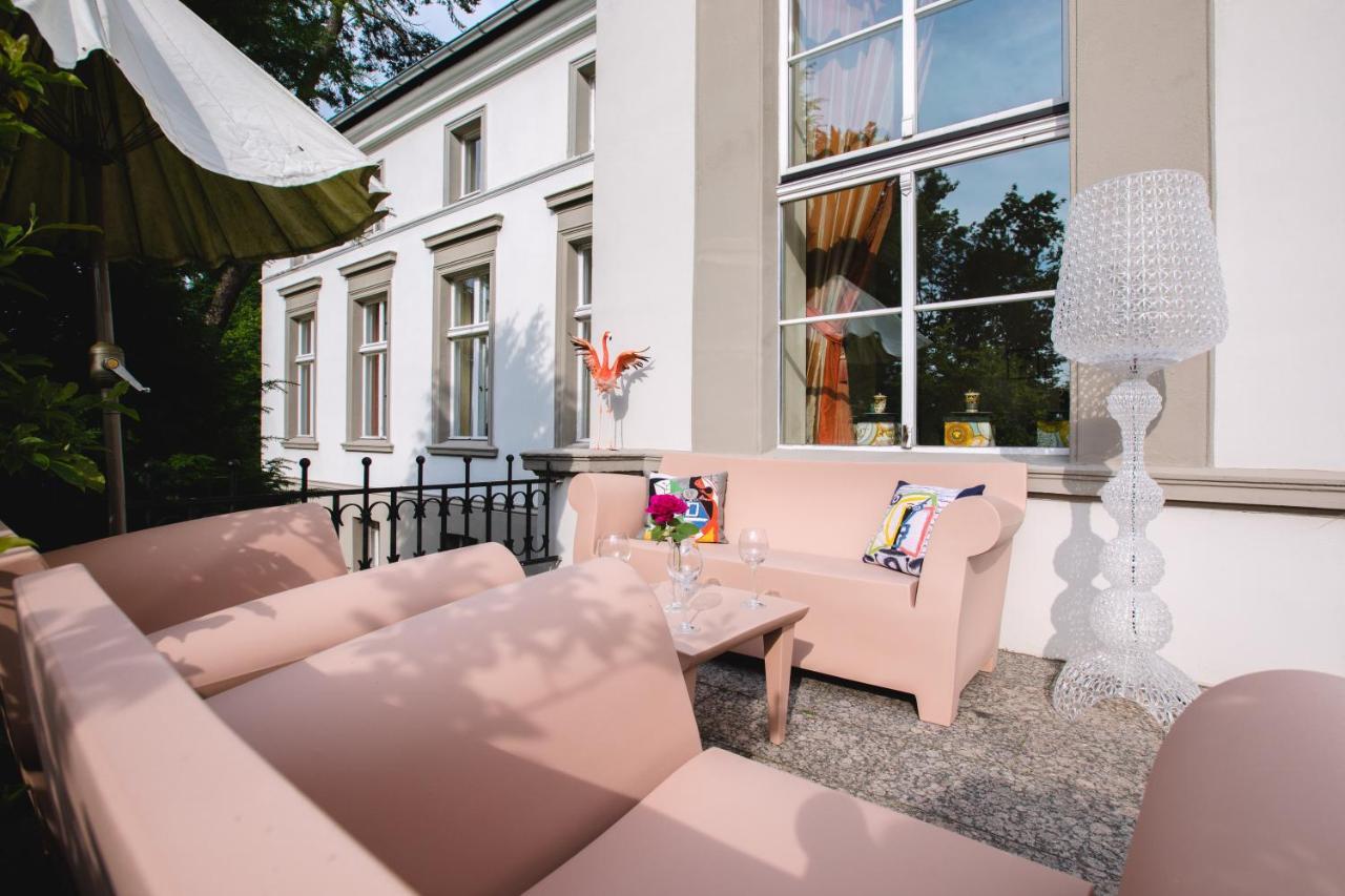 Dwór Podstolice Vila Exterior foto