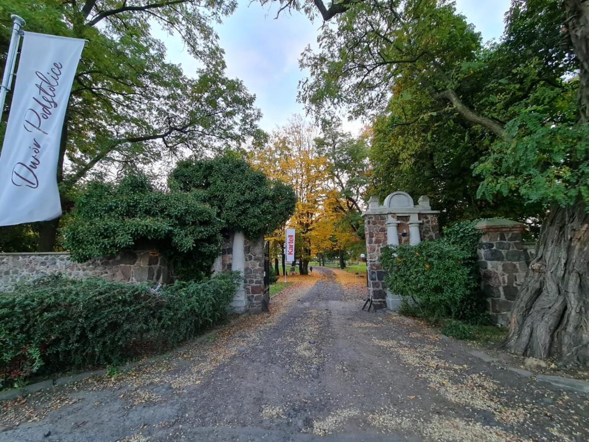Dwór Podstolice Vila Exterior foto